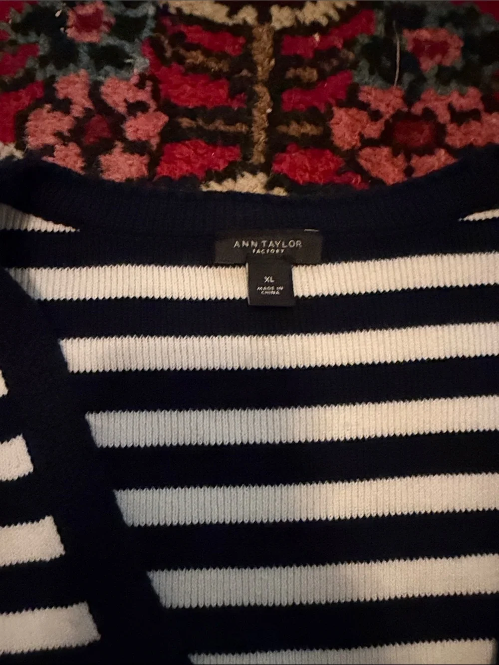 Ann Taylor Women’s Sweater duo size XL
